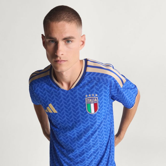 Italy 26 Authentic Home Jersey