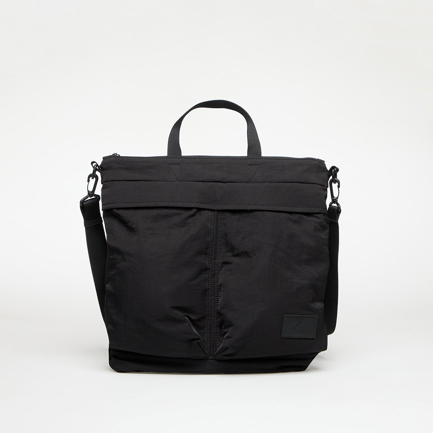 Голяма пазарска чанта CALVIN KLEIN Calvin Klein Jeans Metro Nylon Helmet Bag Черно | LV04G3130G UB1, 0