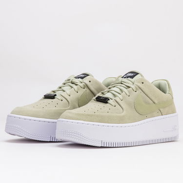 Кецове и обувки Nike W Air Force 1 Sage Low Зелено | AR5339-301, 1