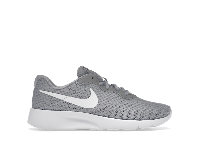 Кецове и обувки Nike Tanjun Сиво | 818381-012