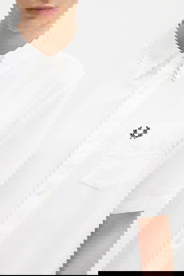 Риза Fred Perry Short-Sleeve Button-Down Shirt with Pocket, Regular Fit Бяло | M8730.100, 3