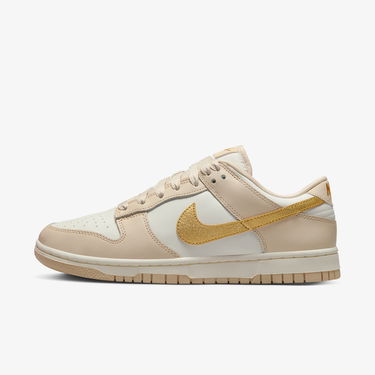 Кецове и обувки Nike Dunk Low "Metallic Gold" W Бежово | DX5930-001, 3