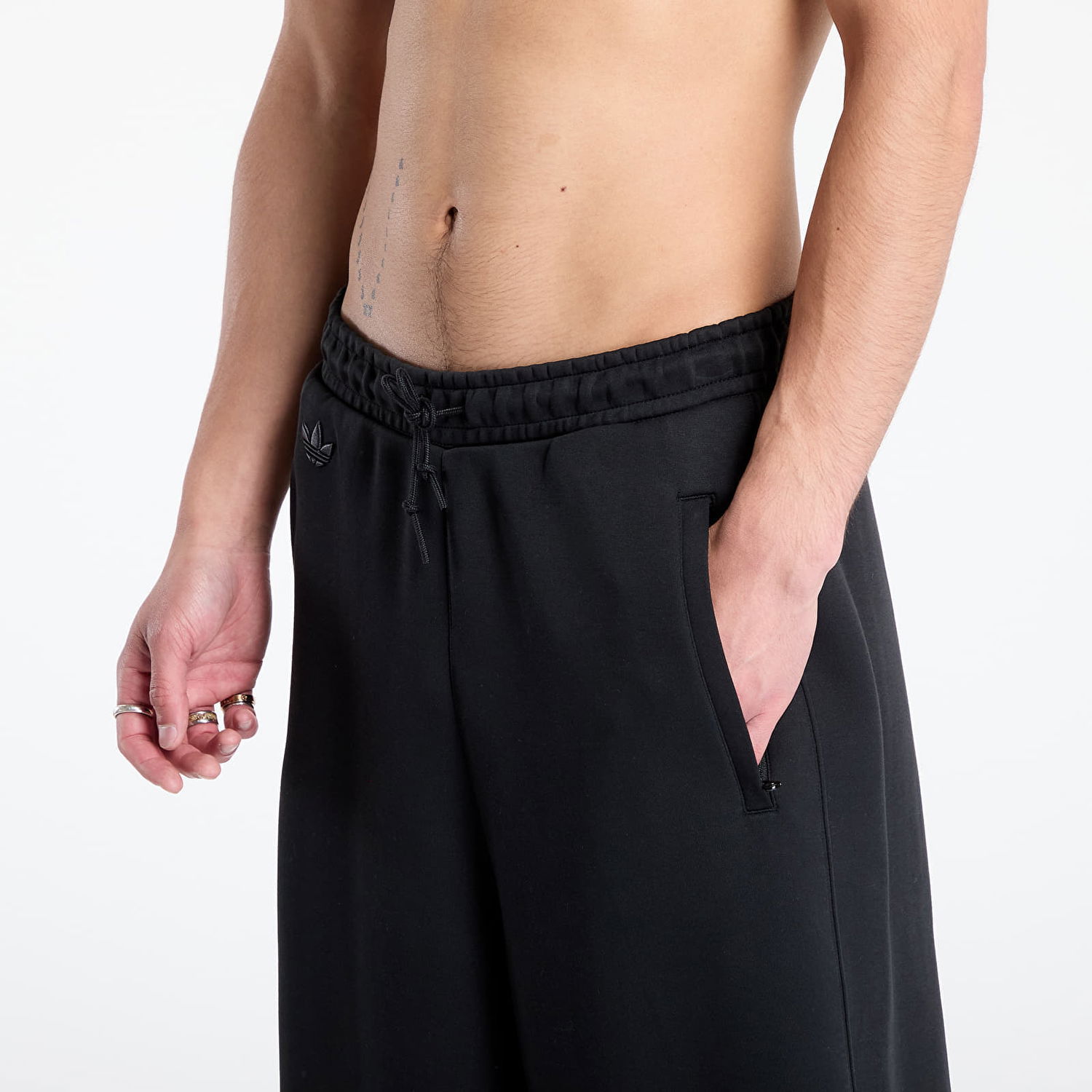 Спортни панталони adidas Performance Neuclassics Wide Leg Pants Черно | JW5445, 1