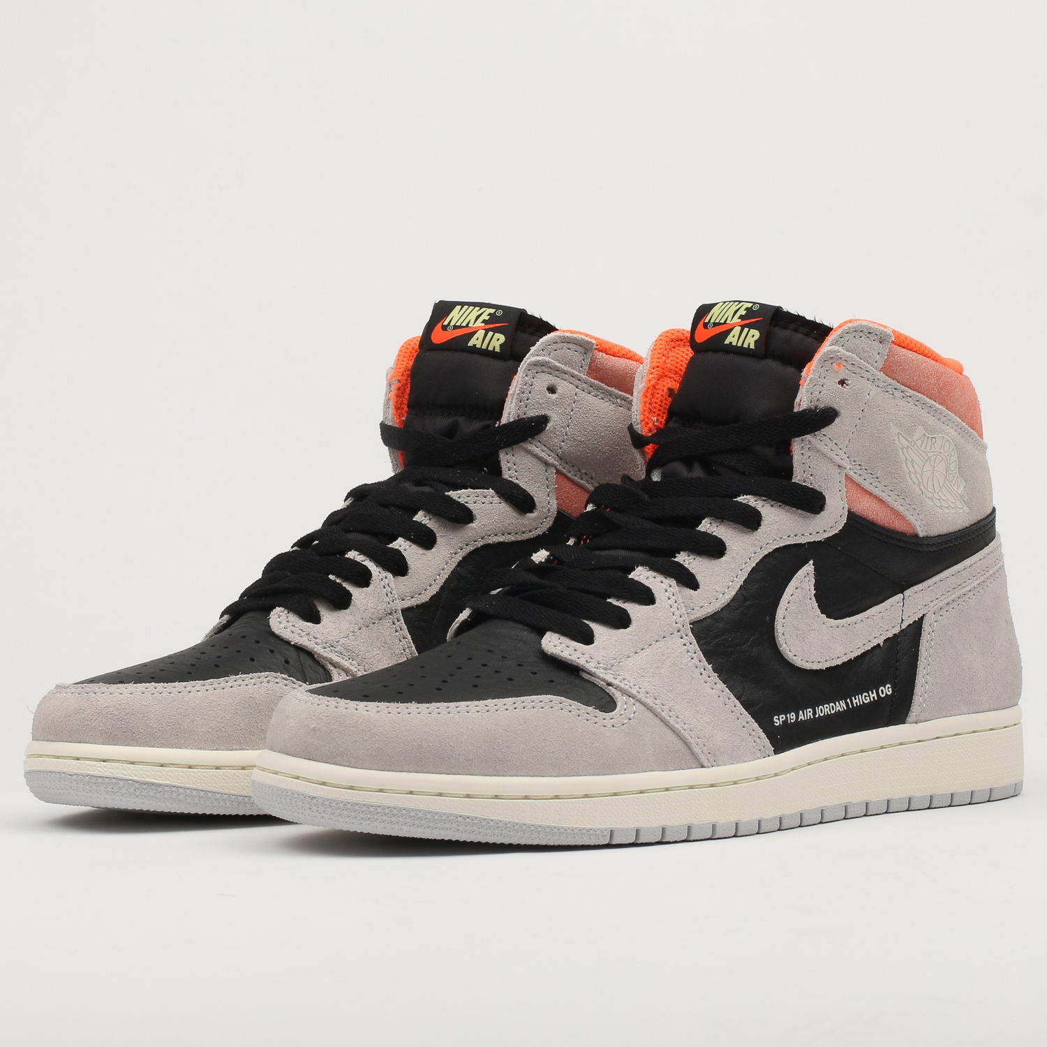 Кецове и обувки Jordan Air Jordan 1 Retro High OG "Neutral Grey" Сиво | 555088-018, 1
