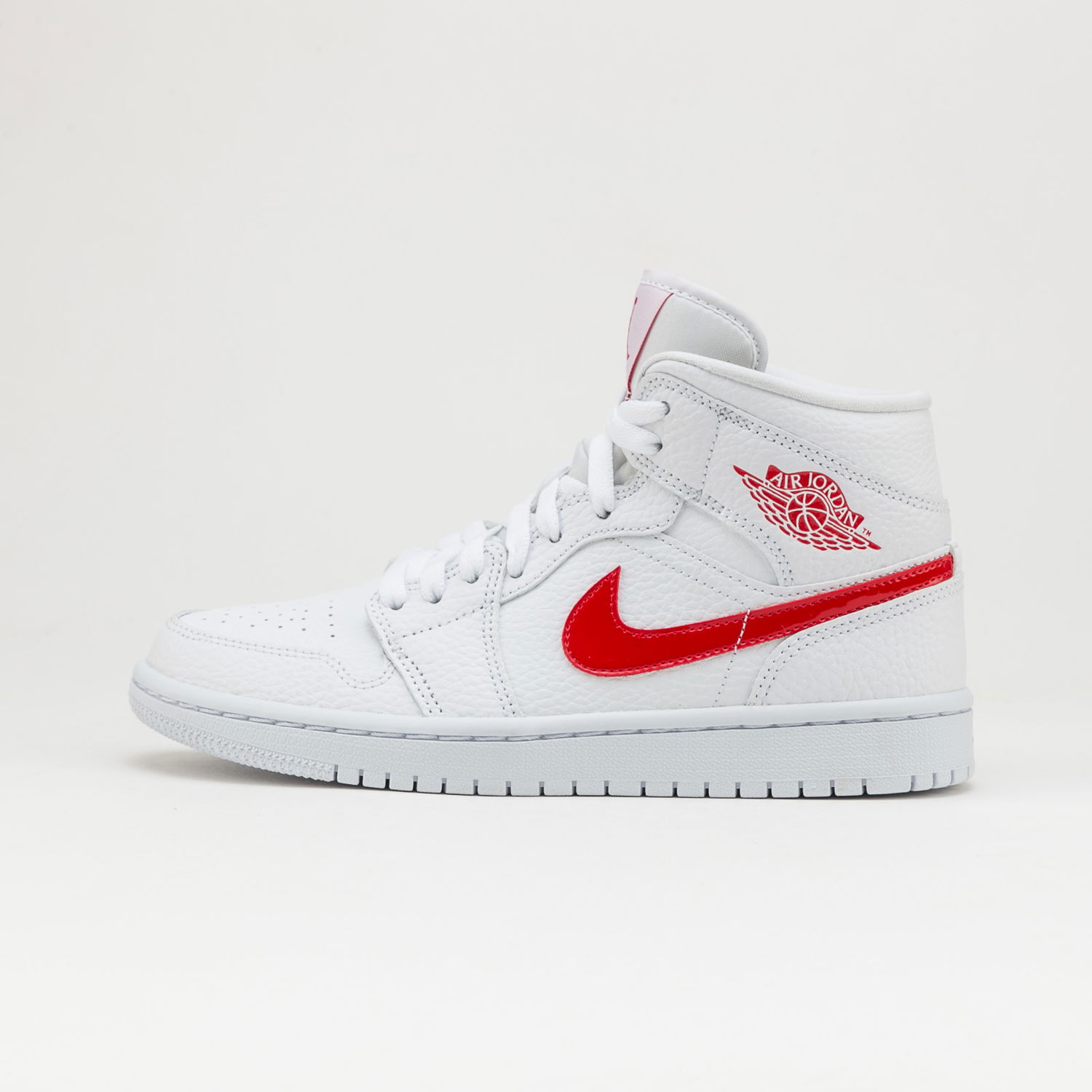 Кецове и обувки Jordan Air Jordan 1 Mid "White University Red" W Бяло | BQ6472-106, 0