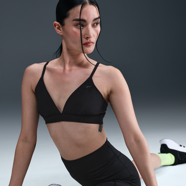 Сутиен Nike Form Light-Support Triangle Unpadded Sports Bra Черно | HQ7003-011, 4