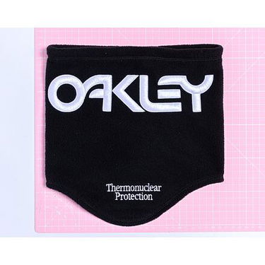 Шал OAKLEY TNP Neck Gaiter Черно | FOS900342-02EU, 2