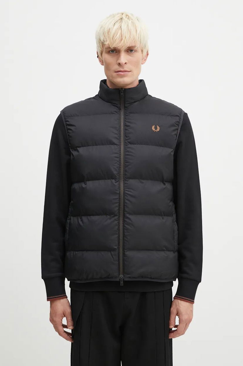 Жилетка Fred Perry Insulated Gilet Vest Черно | J8522.102