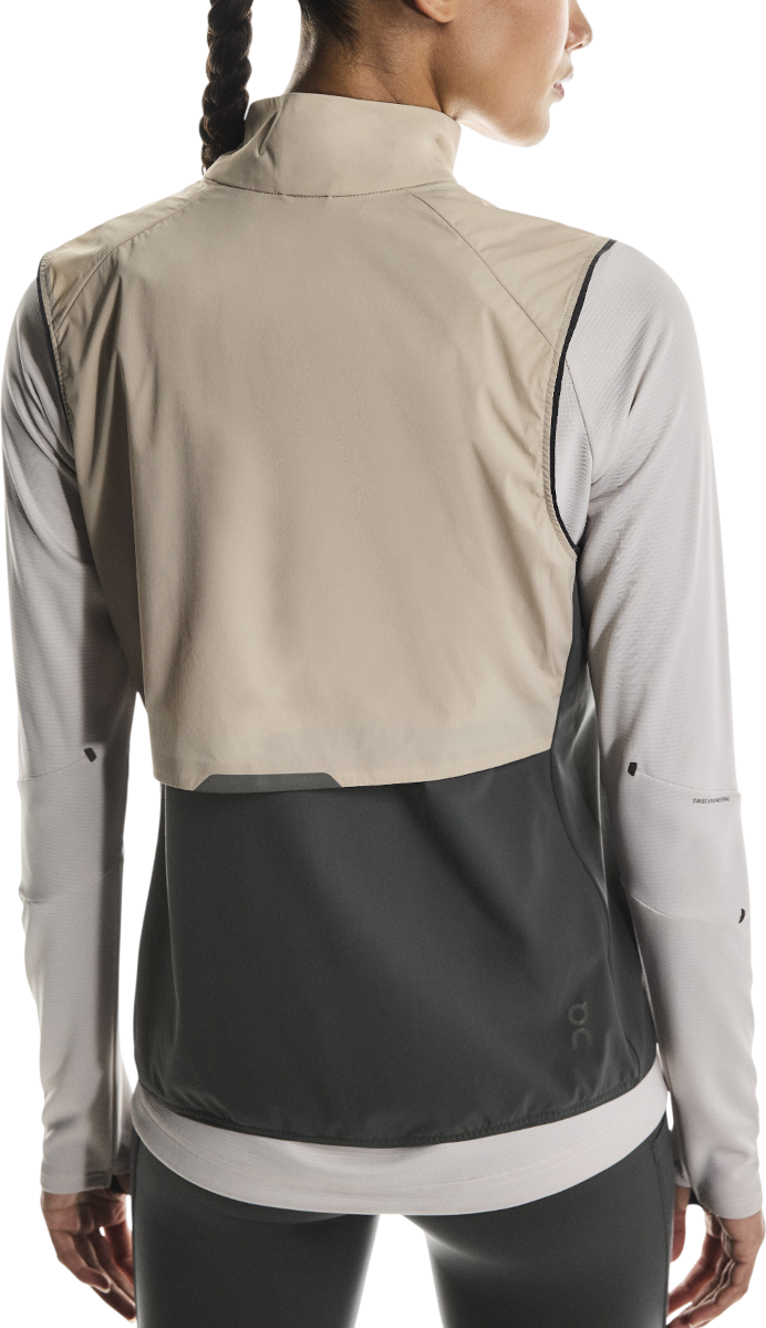 Жилетка On Running Running Weather Hooded Vest Бежово | 1wf30233557, 1