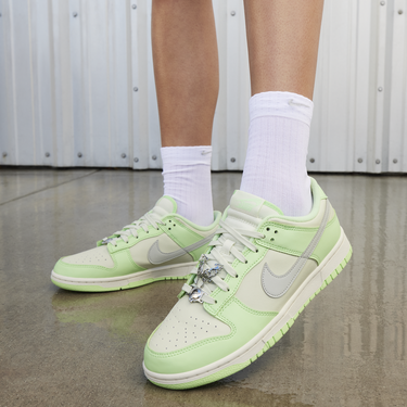 Кецове и обувки Nike Dunk Low SE Sea Glass W Зелено | FN6344-001, 2