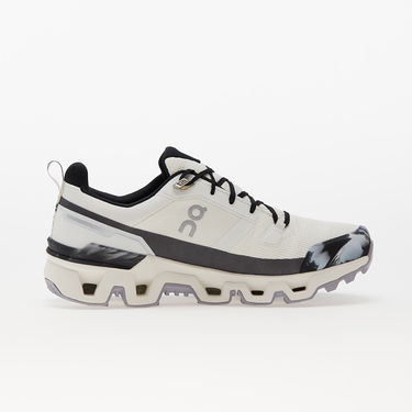 Кецове и обувки On Running Cloudwander Waterproof Бяло | 93.98184, 2