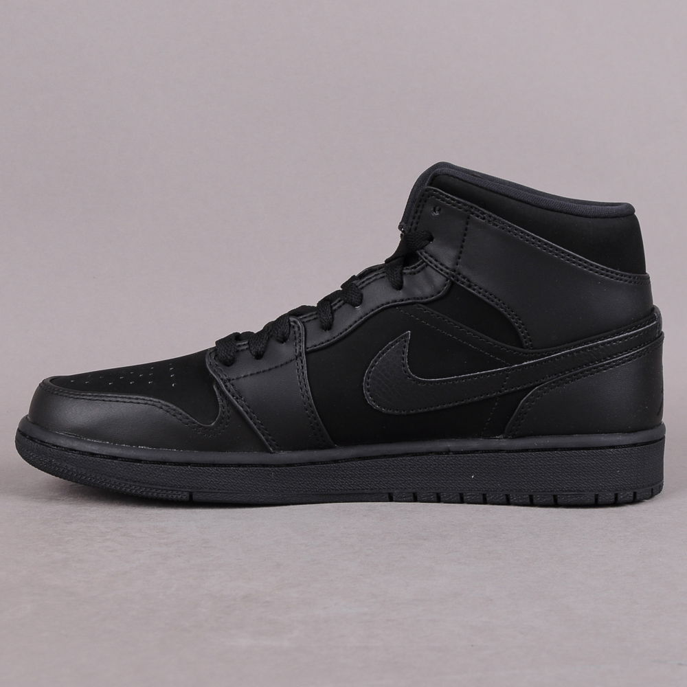Кецове и обувки Jordan Air Jordan 1 Mid ''Triple Black'' Черно | 554724-011, 0