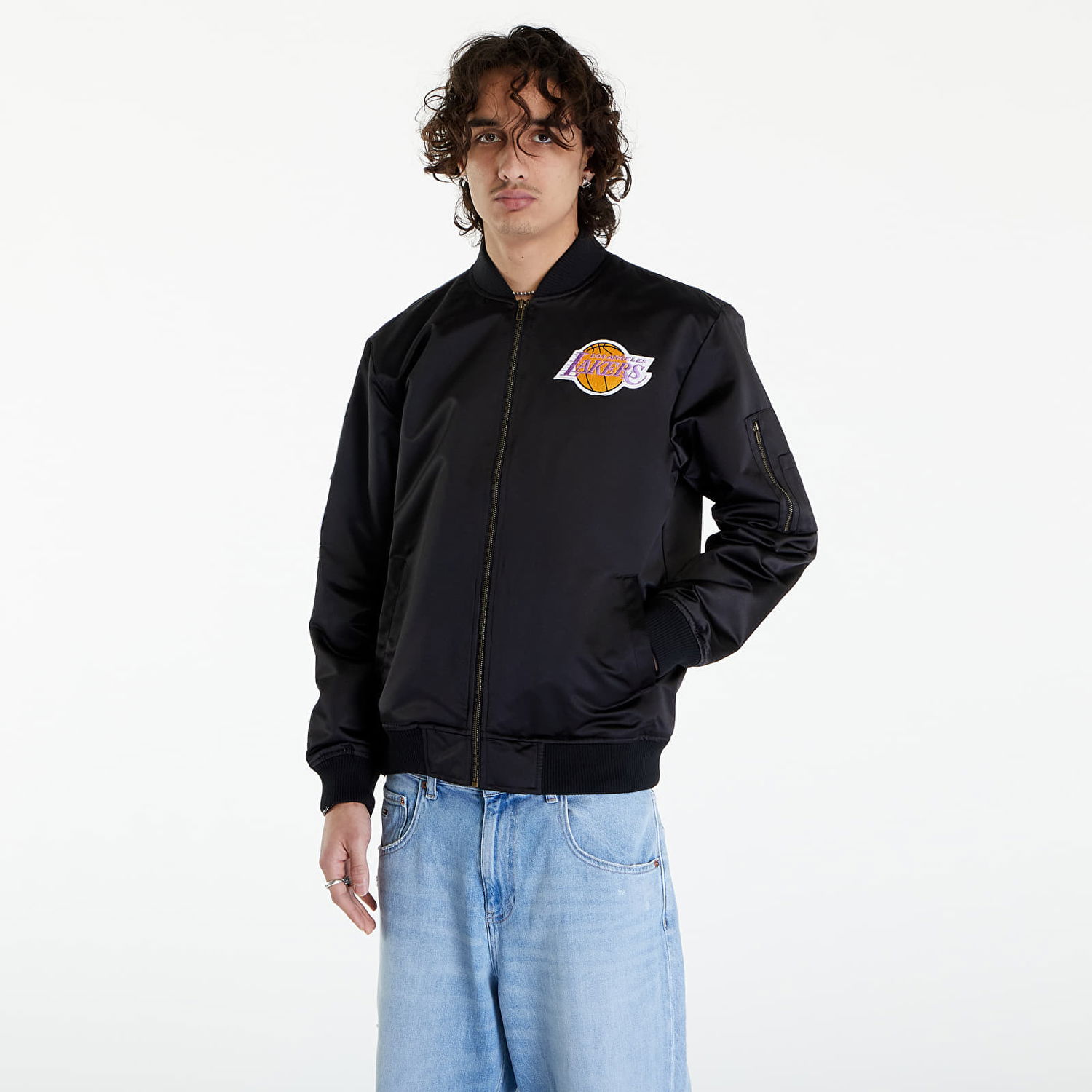 Яке бомбър Mitchell & Ness NBA Lightweight Satin Bomber Vintage Logo Lakers Black Черно | SJKT6599-LALYYPPPBLCK, 0