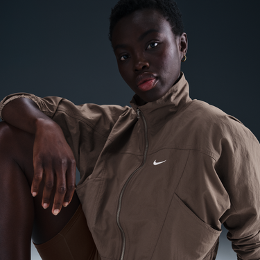 Комбинезон Nike Nike Sportswear Everything Wovens Repel Loose Fit UV Protection Jacket Кафяво | HJ0999-233, 4
