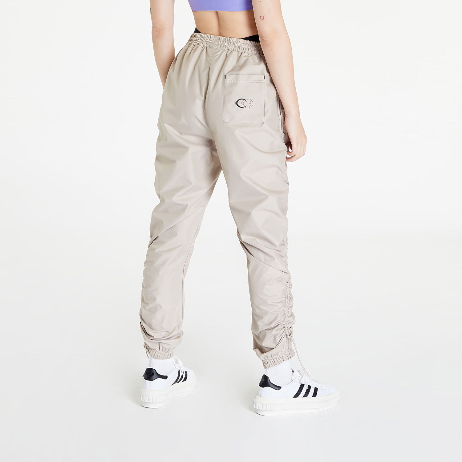 Панталони и дънки Reebok Woven Pants Beige x Cardi B Бежово | HM5047, 1