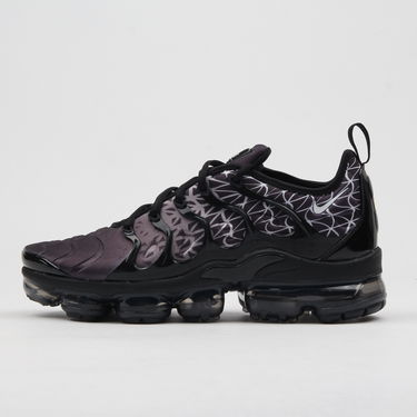 Кецове и обувки Nike Air Vapormax Plus Черно | 924453-017, 1