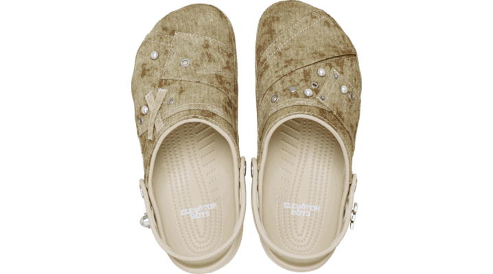 Кецове и обувки Crocs Elevator Classic Clogs Бежово | 211442-0LH