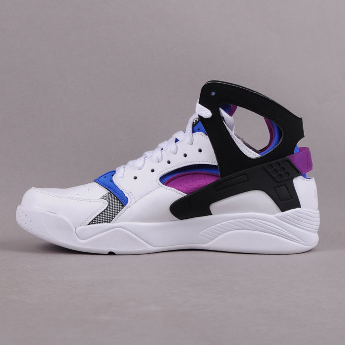Кецове и обувки Nike Air Flight Huarache PRM QS "White Lyon Blue" Бяло | 686203-100, 0