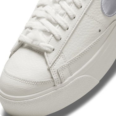 Кецове и обувки Nike Blazer Low Platform W Сиво | DO8993-100, 3