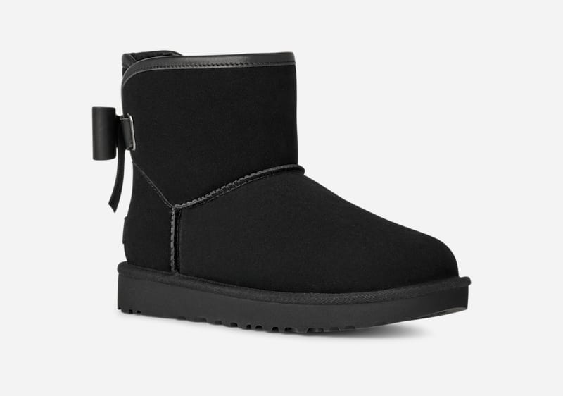 Кецове и обувки UGG Classic Ultra Mini Bailey Leather Bow Boot Черно | 1174494-BLK, 1