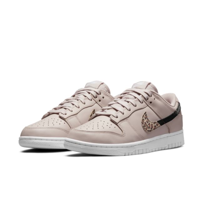 Кецове и обувки Nike Dunk Low SE W Кафяво | DD7099-200, 1