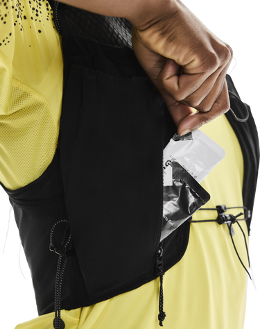 Раница On Running Ultra Vest Pro + 2 flasks Черно | 2uf30130553, 2