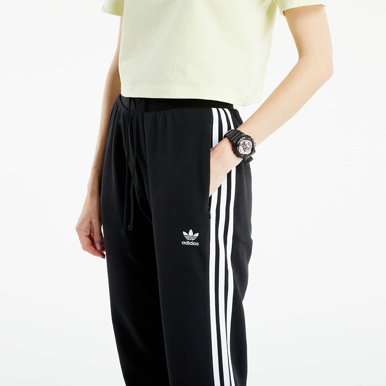Спортни панталони adidas Performance Slim Pants Черно | GD2255, 1