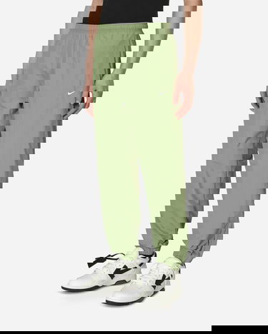 Панталони Nike Solo Swoosh Woven Track Pants Зелено | DQ6571-386, 1
