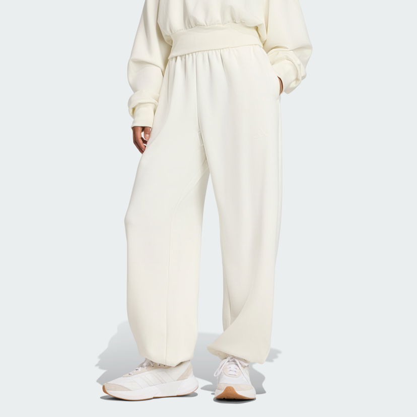 Спортни панталони adidas Performance ALL SZN Soft Lux Relaxed Fit Pants Бяло | JV9896