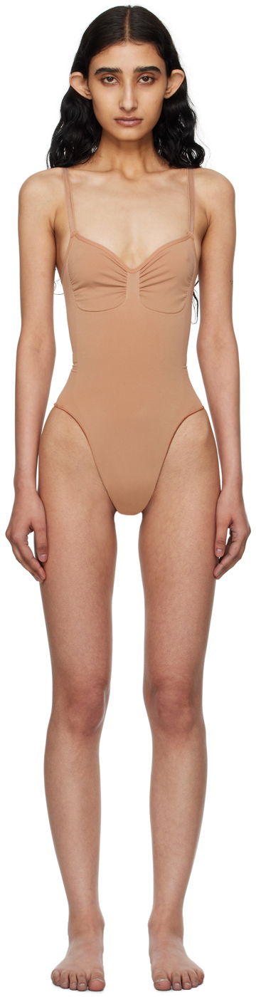 боди SKIMS Seamless Sculpt Low Back Thong Bodysuit Бежово | BD-THG-3371