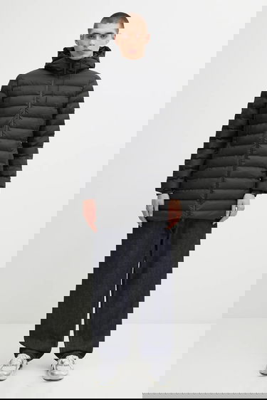 Пухо яке Rains Lohja Curve Hooded Winter Puffer Jacket Черно | 15890.01, 9