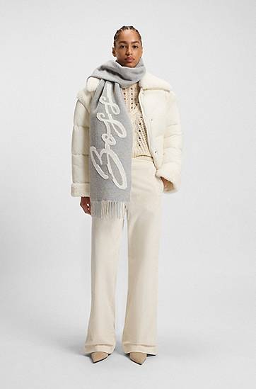 Шал BOSS Wool-blend Scarf with Script Logo and Fringes Сиво | 50558654, 1