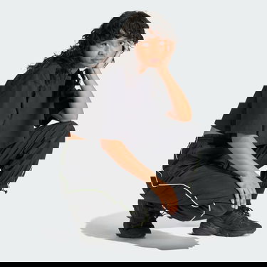 Панталони и дънки adidas Originals Loose Parachute Сиво | IT9698, 4