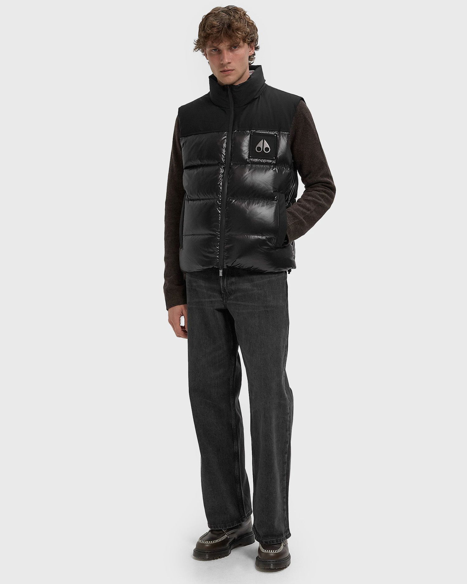 Жилетка Moose Knuckles Victory Peak Down Vest Черно | M34MV482-292, 1