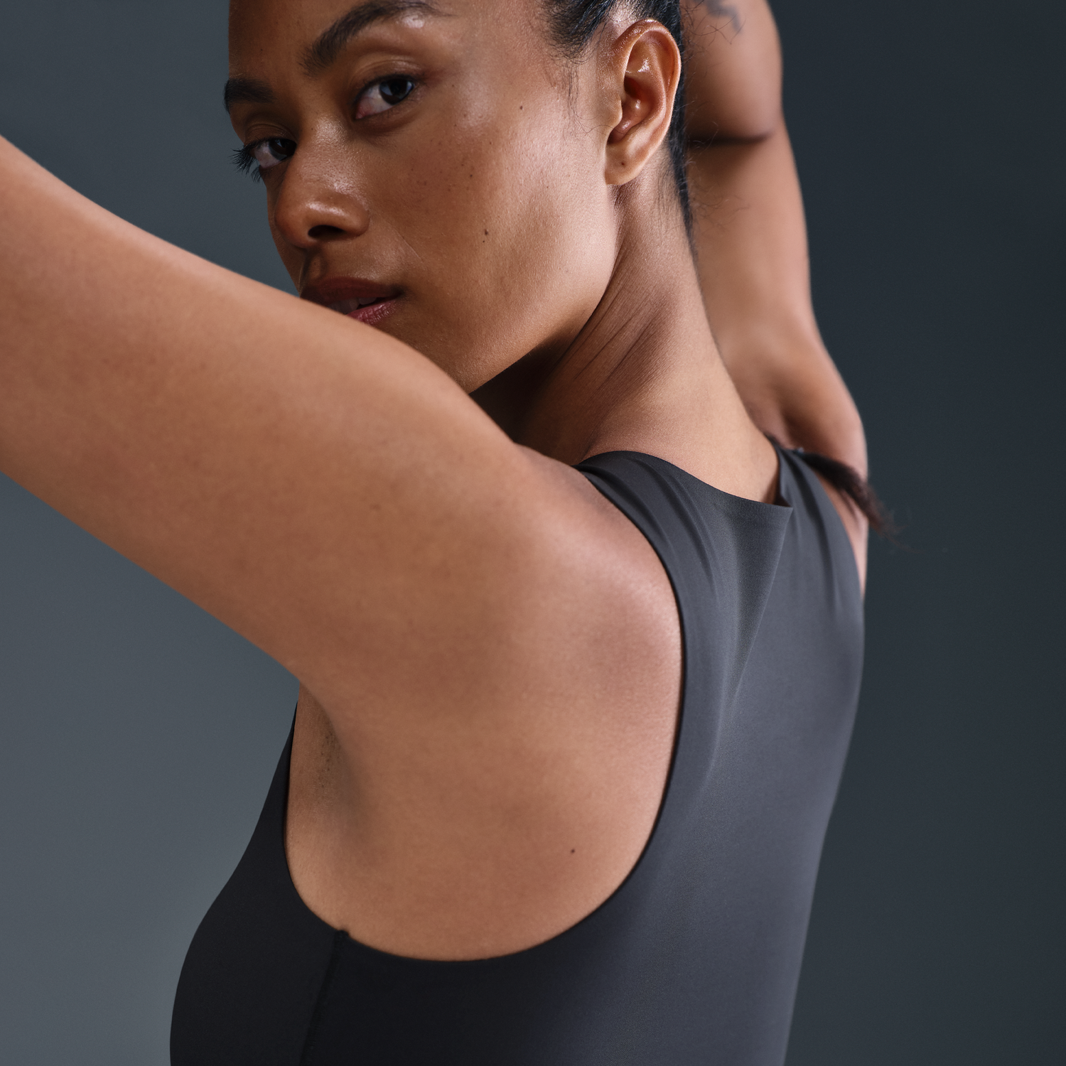 Бански Nike Form Tank Bodysuit Черно | HQ7006-011, 1
