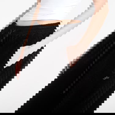 Спортни панталони adidas Performance Brushed Twill Oversized Firebird Pants Черно | KT0695, 1