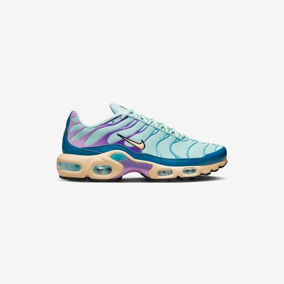 Кецове и обувки Nike Air Max Plus W Тюркоазено | DZ3671-300, 0