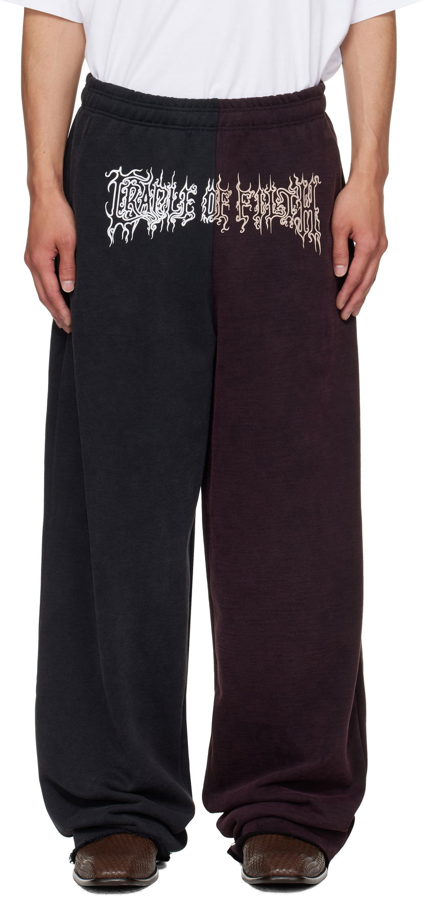 Спортни панталони VETEMENTS Vetements Cradle of Filth Cut-Up Baggy Sweatpants Черно | UCF76SP900BR