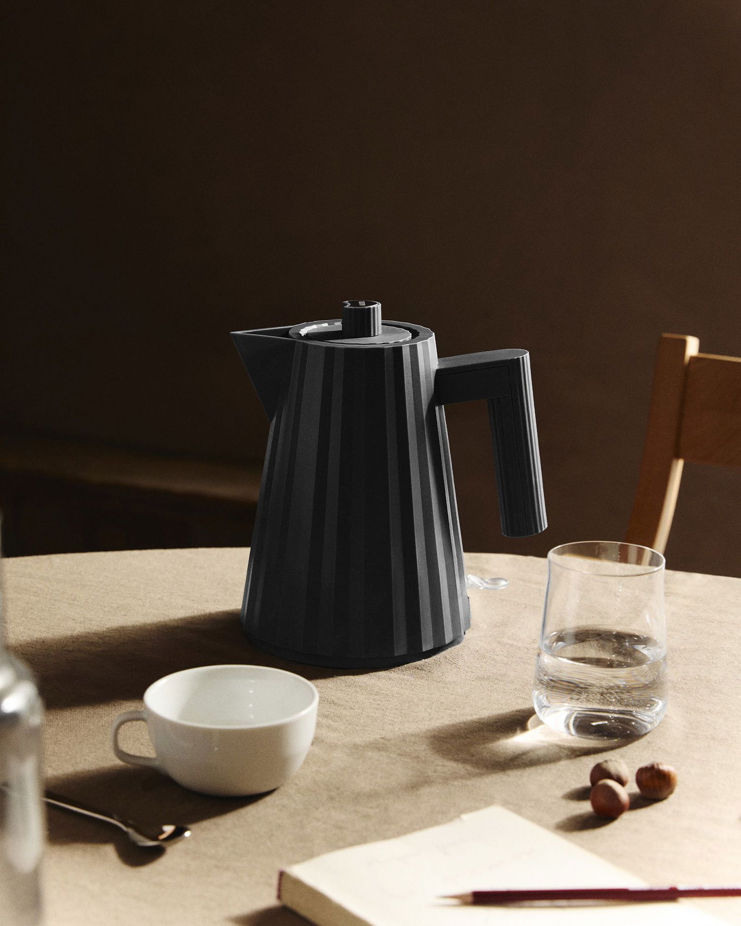 Домашен декор Alessi Plisse Electric Water Kettle Черно | MDL06.1.B, 1