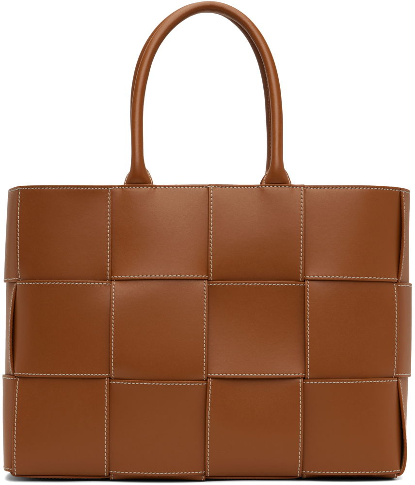 Голяма пазарска чанта Bottega Veneta Medium Arco Leather Tote Bag Кафяво | 756682 V39K0, 0