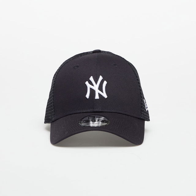 New Era New York Yankees 9FORTY Homefield Trucker Cap