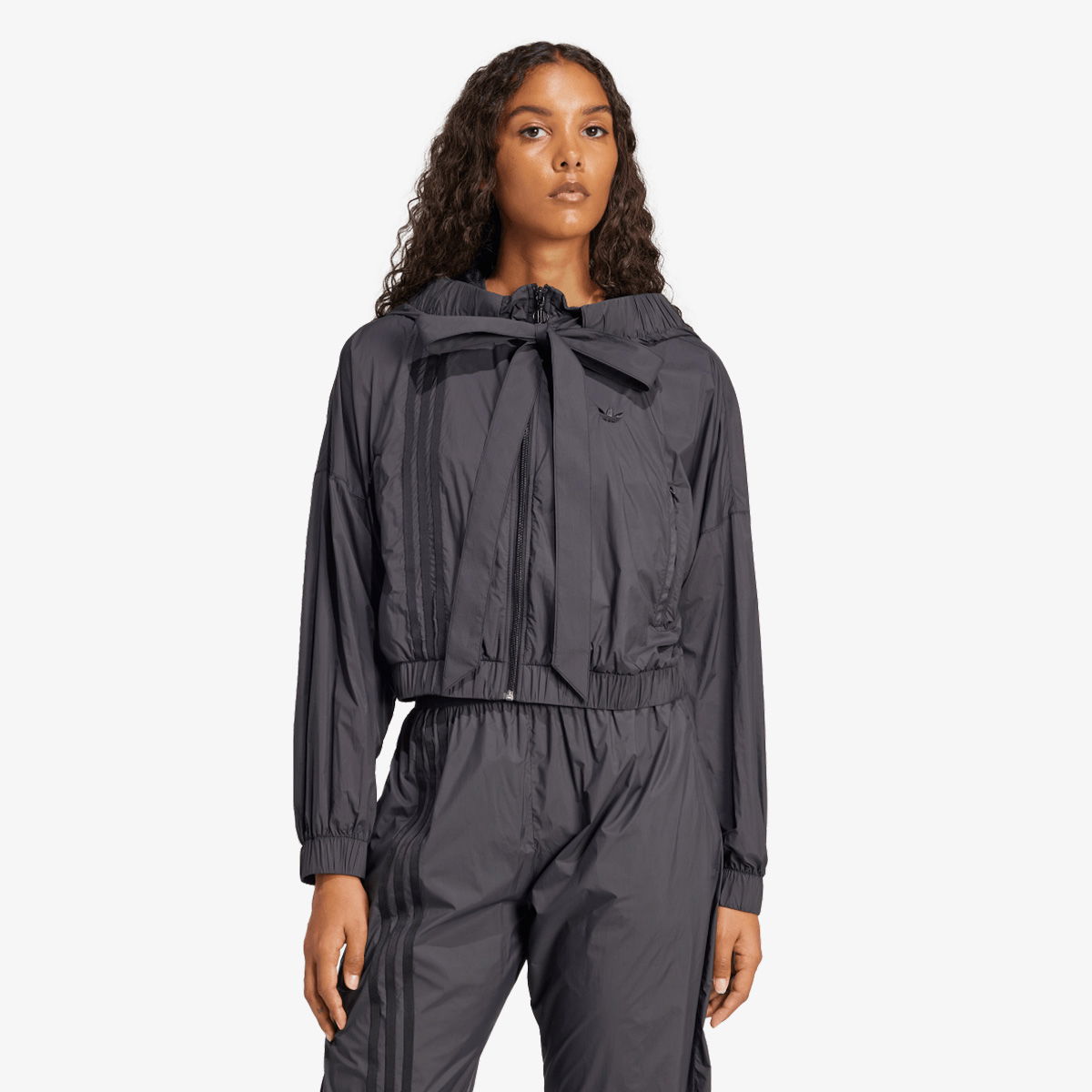Ветровка adidas Originals Women's Ruched Cropped Hooded Woven Jacket Черно | JJ0905, 0