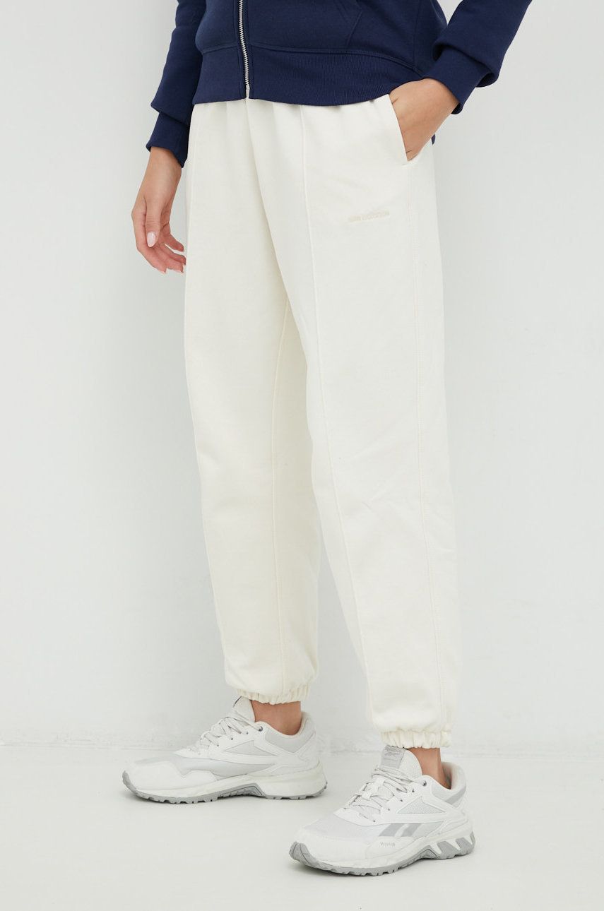 Спортни панталони New Balance Sweatpants Бяло | WP23553GIE, 0