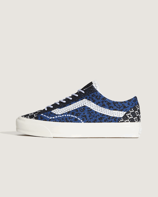 Кецове и обувки Vans Premium Old Skool Size: 47 Синьо | VN000EFKBX9