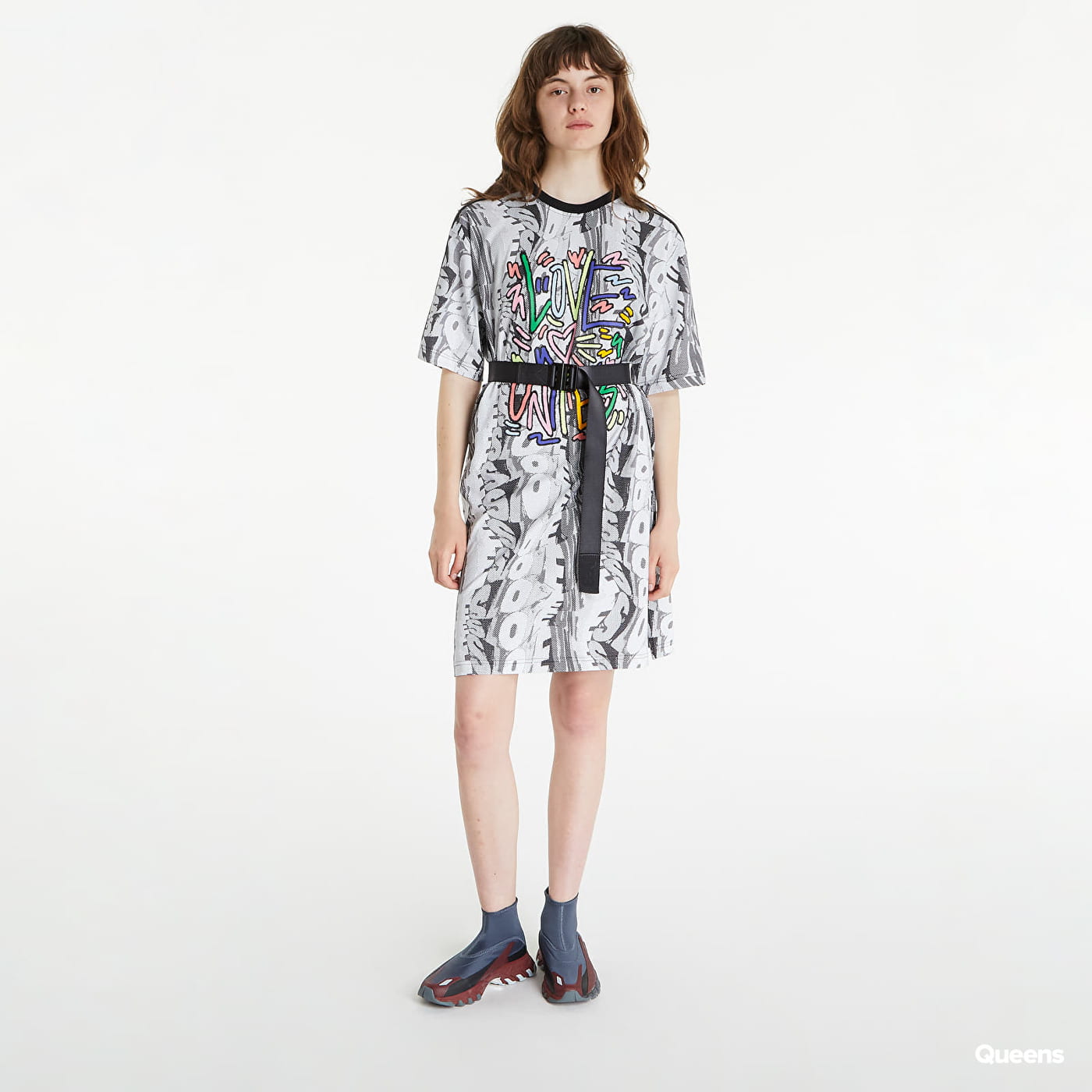 Pокля adidas Originals Love Unites Doodle Tee Dress Черно | HC3083, 0