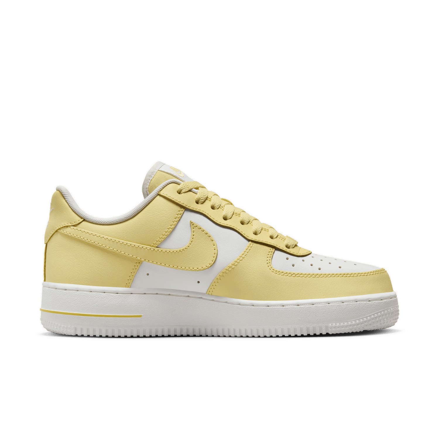 Кецове и обувки Nike Air Force 1 '07 Жълто | HF0119-700, 1