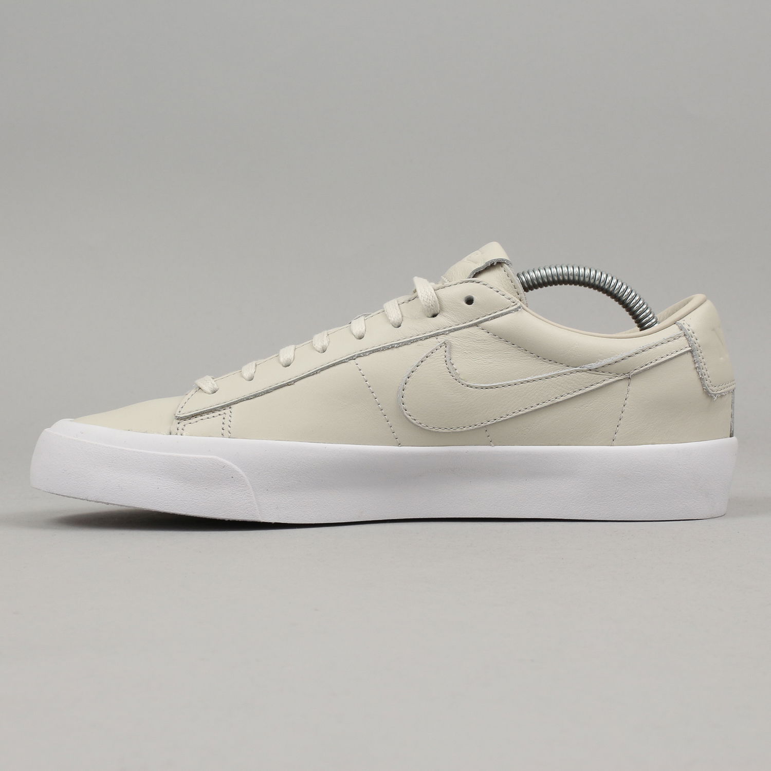 Кецове и обувки Nike Blazer Studio QS Бежово | 850478-001, 1