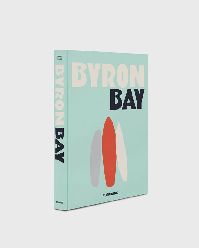 Travel Book “Byron Bay” by Shannon Fricke