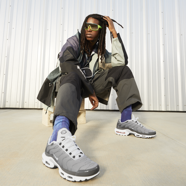 Кецове и обувки Nike Air Max Plus Сиво | DV7665-002, 2