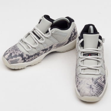 Кецове и обувки Jordan Jordan 11 Retro Low LE GS Сиво | CD6847-002, 2